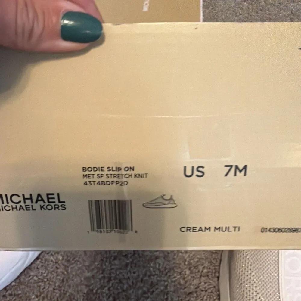 Michael Kors Bodie Slip On Sneakers MET SF Stretch Knit Cream Sz 7 M Gold Accent